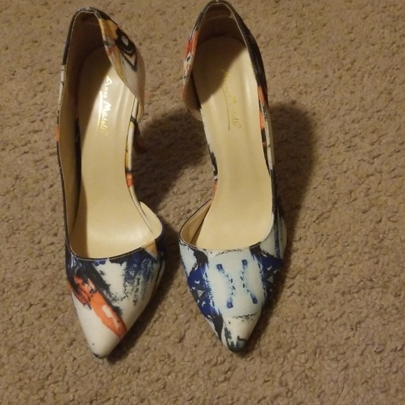 Shoes - Picture 2 of 2